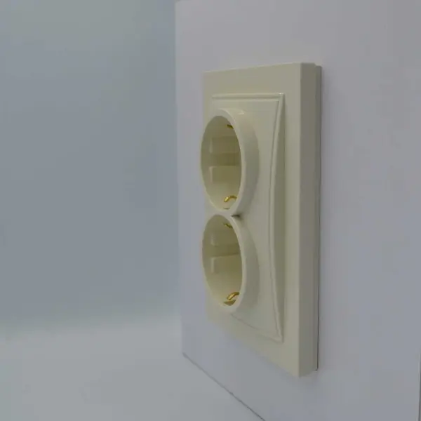 Розетка Nilson Thor кремовая 2-я с заземлением ( 27121025 ) - фото №4