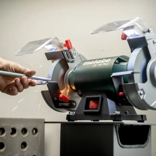 Точило Metabo DS 150 Plus диск 150мм 400Вт 2980 об/мин LED (604160000) - фото №4 Точило Metabo DS 150 Plus диск 150мм 400Вт 2980 об/мин LED (604160000) - фото №4