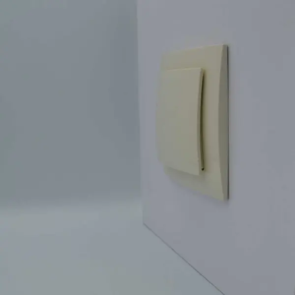 Вимикач Nilson Touran кремовий 1кл ( 24121001 ) - фото №1