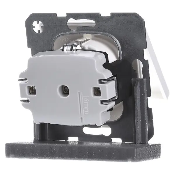 Розетка із з/к та кришкою полярна білизна Berker Q.х - фото №4 Розетка із з/к та кришкою полярна білизна Berker Q.х - фото №4