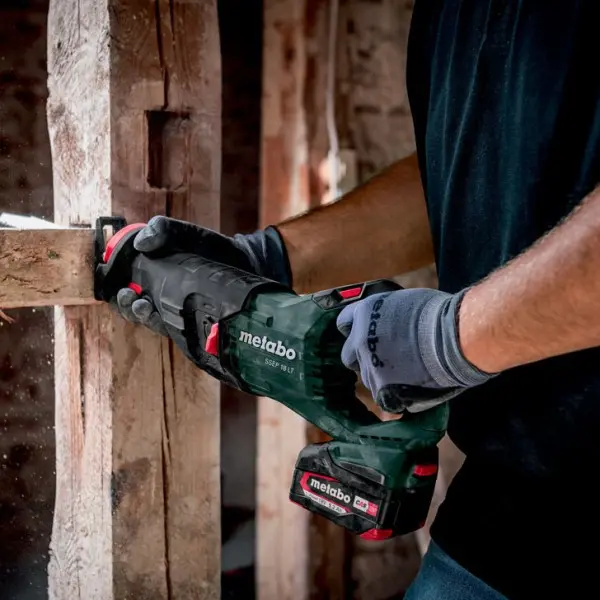 Акумуляторна шабельна пила Metabo SSEP 18 LT 0-3000 ход/хв (601616850) - фото №2