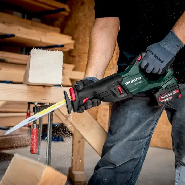 Акумуляторна шабельна пила Metabo SSEP 18 LT 0-3000 ход/хв (601616850) - фото №3