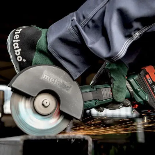 Аккумуляторная угловая шлифмашина Metabo WPB 18 LT BL 11-125 Quick (613059850) - фото №1 Аккумуляторная угловая шлифмашина Metabo WPB 18 LT BL 11-125 Quick (613059850) - фото №1
