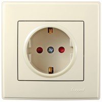 Розетка Lezard «Lesya» 705-0303-124B із захистом від дітей (кремова)