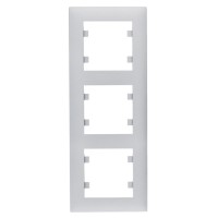 Вертикальна тримісна рамка Hager WL5632 Lumina-Intense 3X (срібляста)