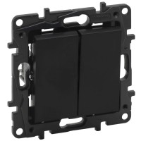 Двухклавишный проходной выключатель Legrand Niloe Step 10А зажимной механизм черный (863508)