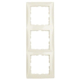 Рамка 3-местная белая Berker S.1