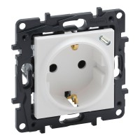 Розетка Legrand Niloe Step 2К+З 16A + USB тип C 1,5A 250В (белый)