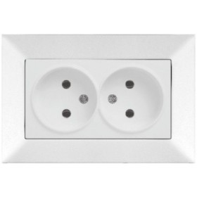 Розетка двойная Meridian, белый