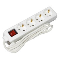 Удлинитель UEC STANDART П04В 4 места 2Р+PЕ/1,5 метра 3х1мм2 16А/250 с выключателем