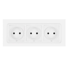 Розетка Nilson Unique біла 3-на без заземлення ( 28111057 )