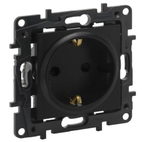 Розетка Legrand Niloe Step 16А 250В с заземлением винтовой механизм черная (863521)