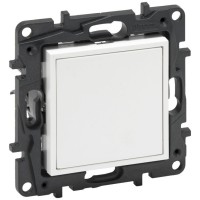 Заглушка Legrand Niloe Step белая (863100)