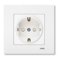 Розетка с защитными шторками белая VIKO Karre