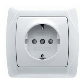 Розетка одноместная белая VIKO Carmen