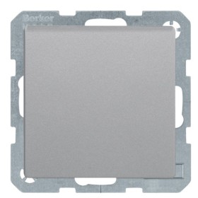 Розетка Berker Q.x 47516084 с защитой контактов с заземлением и с крышкой (алюминий)
