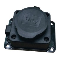 Силовая розетка TNSy RUBBER с защитной крышкой и заземлением IP44 (TNSy5000075)