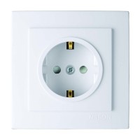 Розетка Nilson Touran біла 1-на з заземленням з шторкою ( 24111019 )