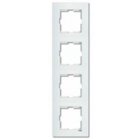 Четырехместная рамка вертикальная VIKO Karre белая