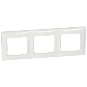 Рамка тройная Valena горизонтальная белая