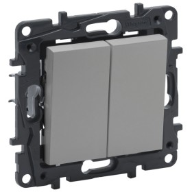 Двухклавишный проходной выключатель Legrand Niloe Step 10А зажимной механизм алюминий (863308)