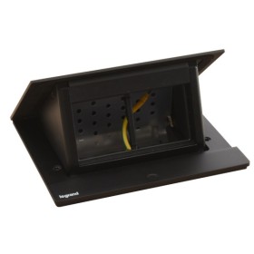 Лючок із висувним блоком Legrand на 4 модулі (654802) чорний