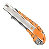 Нож с отламывающимся лезвием Neo Tools 63-011 18мм в металлическом корпусе