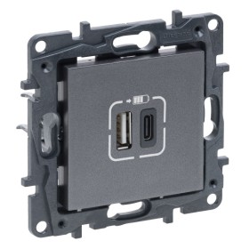USB розетка Legrand Niloe Step А+C 12Вт+15Вт 5В сталь (863440)