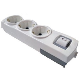 Тройная колодка Sokol с заземлением и выключателем (7.5.2.157200)