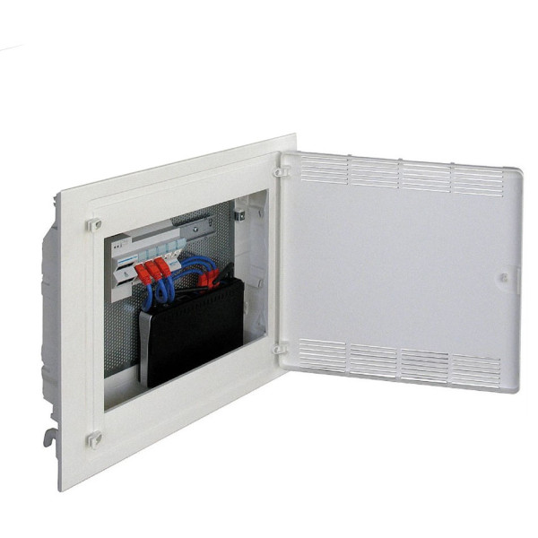 Мультимедійний щит 2-рядний Hager Golf внутрішній