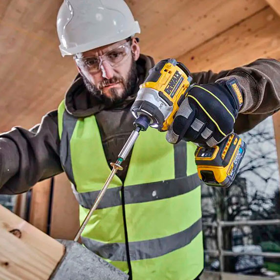 Ударний акумуляторний безщітковий шурупокрут DeWALT DCF860E2T XR Li-Ion 18В з 2 акумуляторами - фото №4