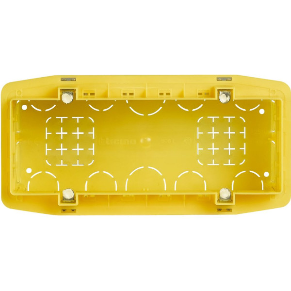 Установча коробка для твердих стін BTicino на 6 модулів 506L (італійський стандарт)