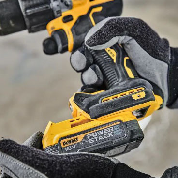 Ударная дрель-шуруповерт бесщеточная DeWALT DCD805E2T XR Li-Ion 18В 1,7Ач 90Нм патрон 13мм - фото №4