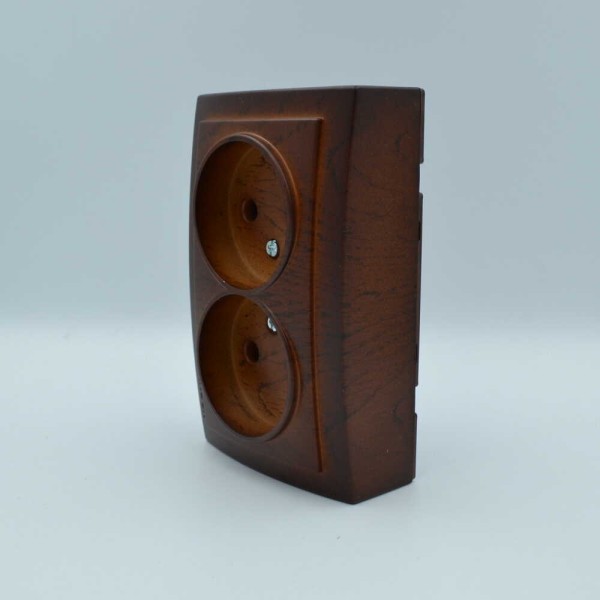 Розетка Nilson Themis горіх 2-на без заземлення ( 26271024 ) - фото №4