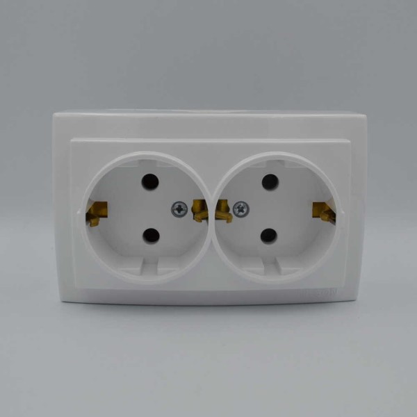 Розетка Nilson Themis біла 2-на з заземленням ( 26111025 ) - фото №1