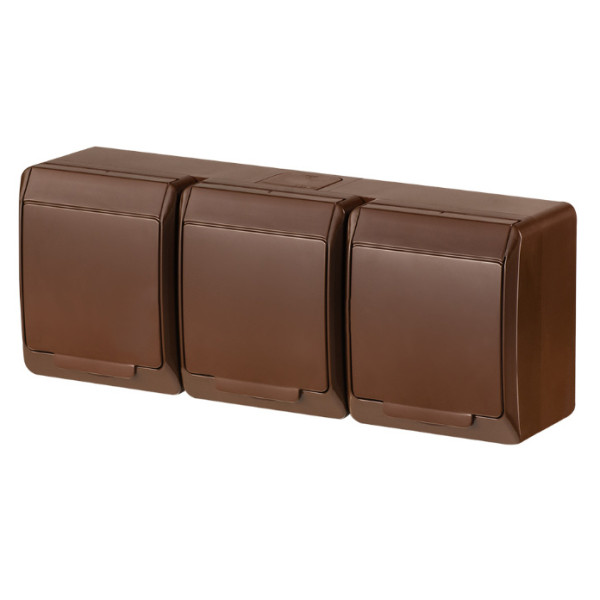 Тримісна розетка Elektro-Plast Hermes 0326-06 з кришкою (коричнева)