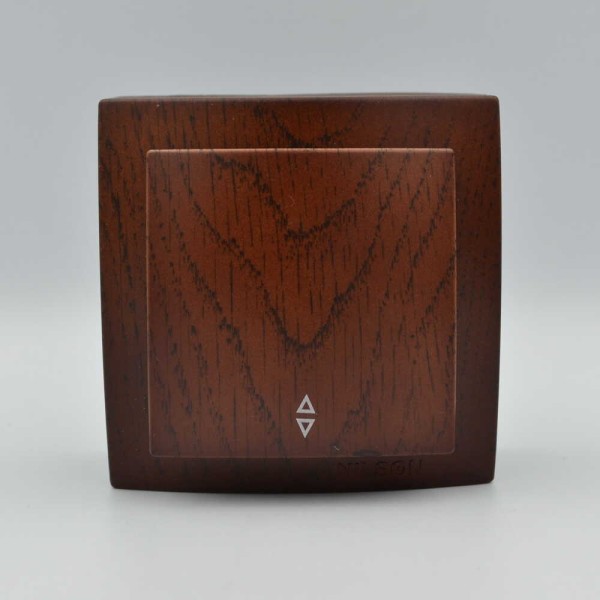 Вимикач Nilson Themis горіх 1кл прохідний ( 26271007 ) - фото №1