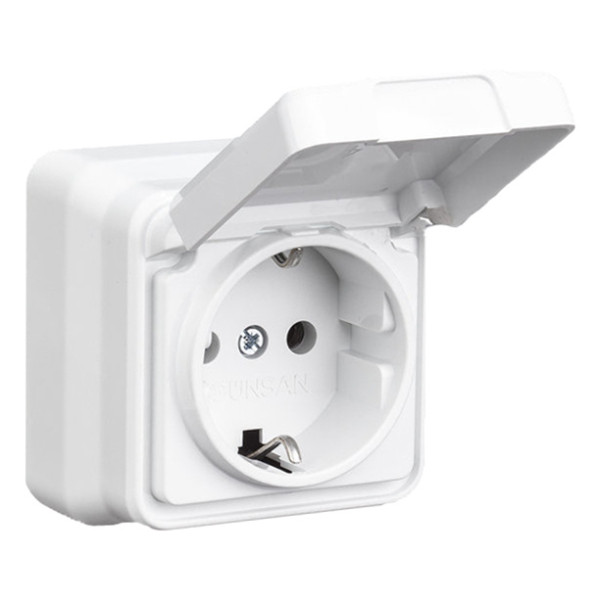 Розетка с з/к и крышкой Gunsan Misya