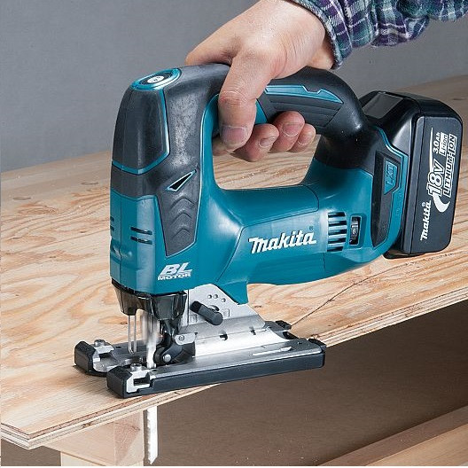 Аккумуляторный лобзик Makita DJV182Z 18В - фото №4