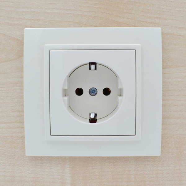 Розетка ZENA ELBI кремова 1-на з заземленням з рамкою ( 500-010300-217 ) - фото №3