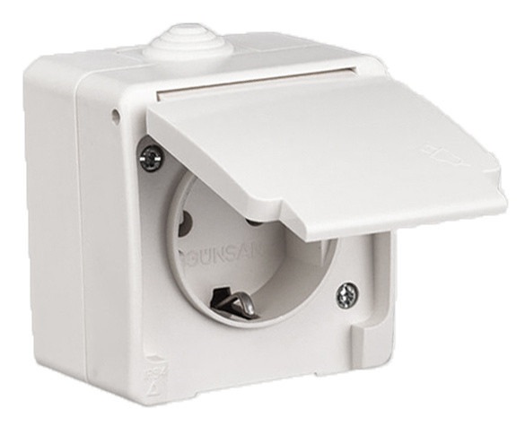 Розетка с з/к и крышкой Gunsan Nemli