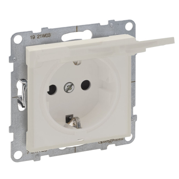 Розетка 2К+З 16А/250В с защитными шторками и крышкой Legrand SUNO (слоновая кость) 721227