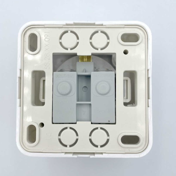 Розетка Nilson Unique біла 1-на з заземленням ( 28111017 ) - фото №3