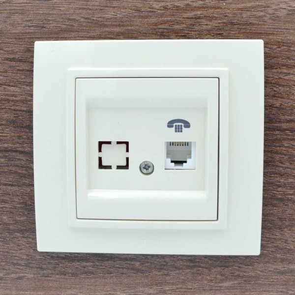 Розетка ELBI ZENA кремовая телефонная 1-я без рамки ( 609-010300-221 ) - фото №9