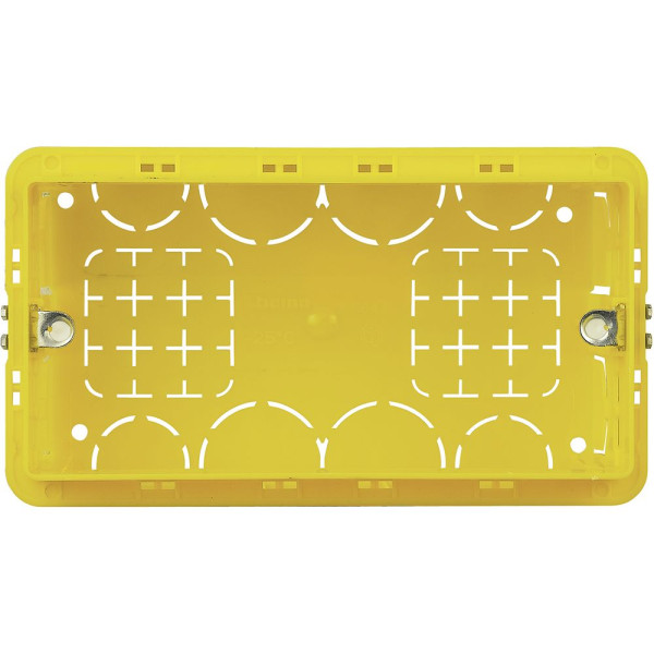 Установочная коробка для твёрдых стен BTicino на 4 модуля 504E (итальянский стандарт)