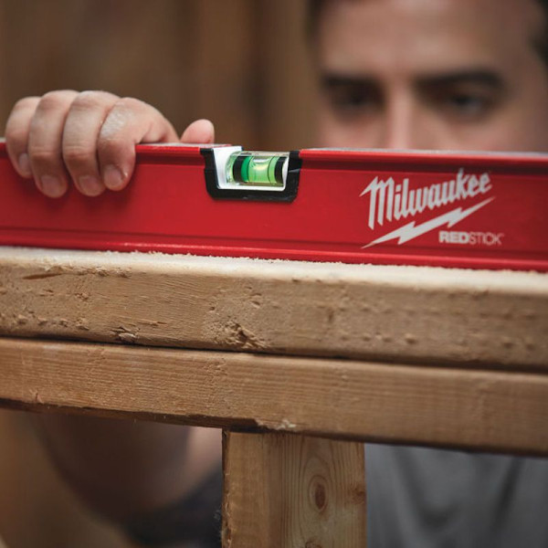 Магнитный уровень MILWAUKEE 4932459089 Redstick для работы с бетоном 180см - фото №1