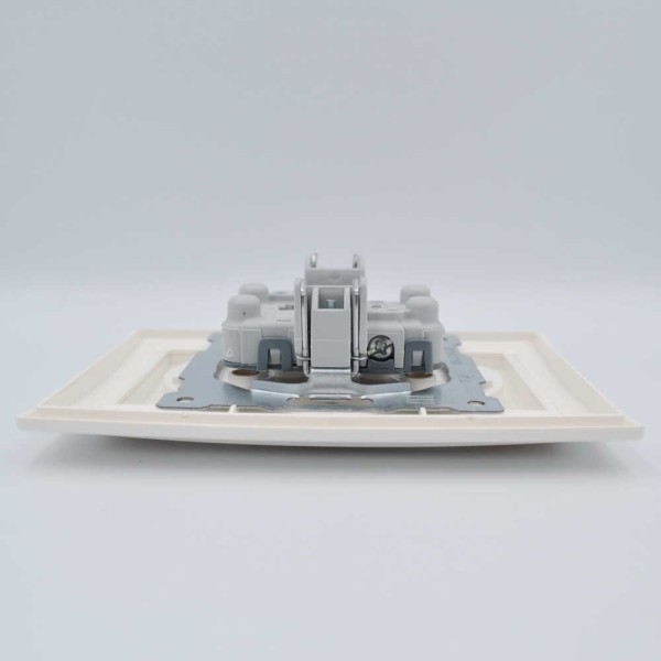 Розетка ELBI ZIRVE Fixline белая 2-я без заземления ( 501-010202-908 ) - фото №3