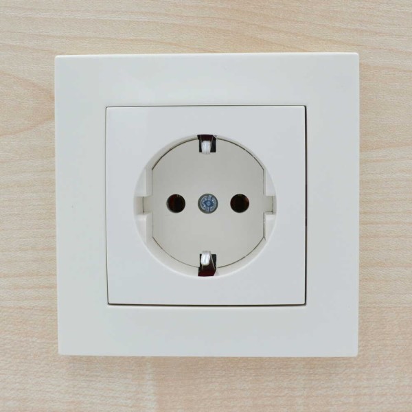 Розетка ZENA ELBI кремова 1-на з заземленням без рамки ( 609-010300-217 ) - фото №7