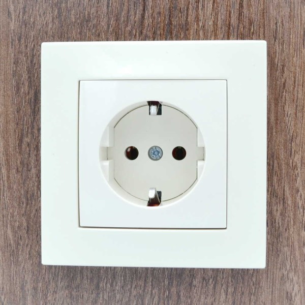 Розетка ZENA ELBI кремова 1-на з заземленням без рамки ( 609-010300-217 ) - фото №9