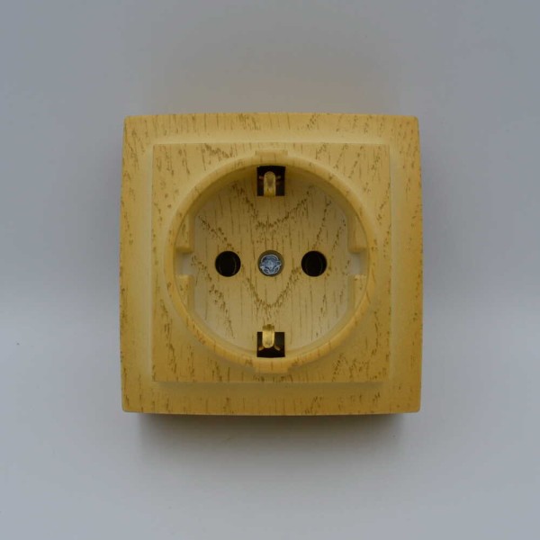 Розетка Nilson Themis клен 1-на з заземленням ( 26281017 ) - фото №1